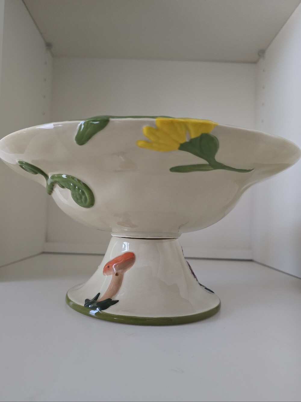 ANTHROPOLOGIE The Faye Icon Stoneware Pedestal Bowl - Like New Condition